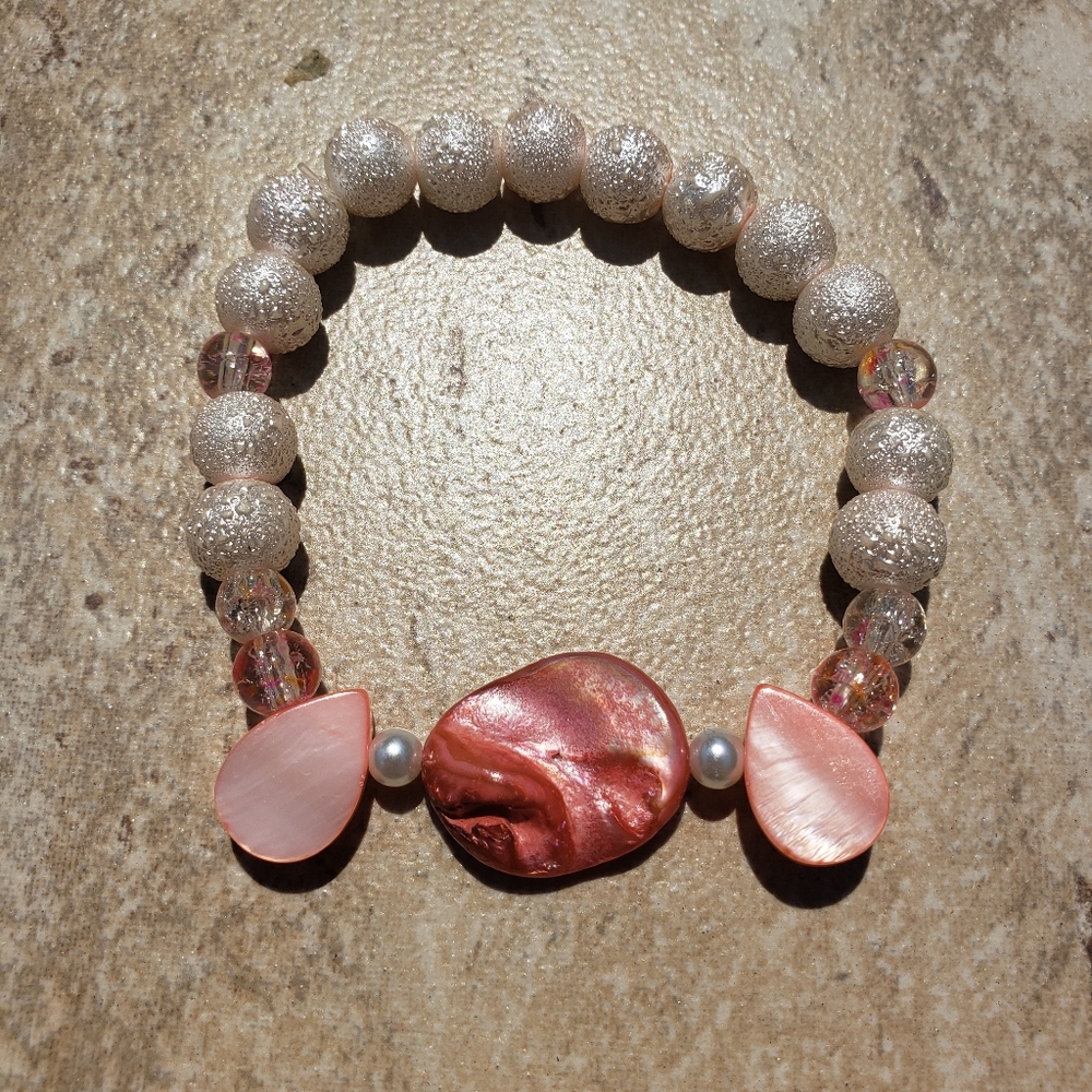 Bracelets - Picture 11 of 12
